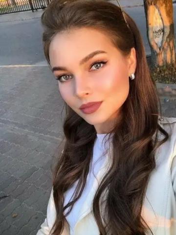 Надежда Горячо Нежно Вип